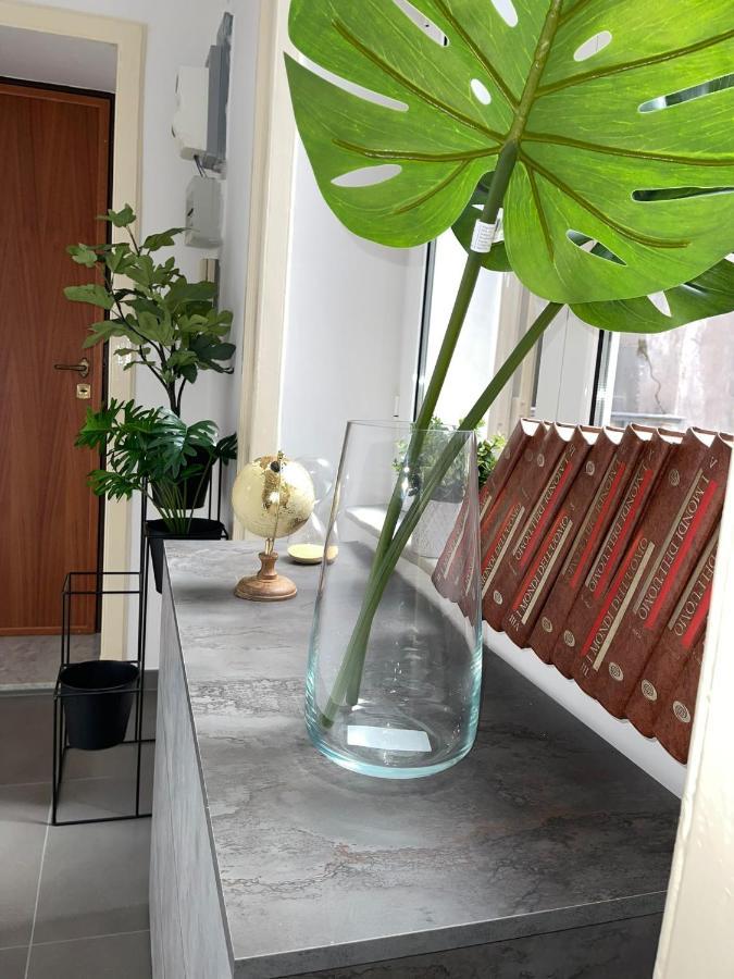Holiday House Napoli Esterno foto