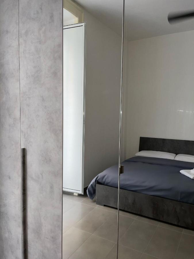 Holiday House Napoli Esterno foto
