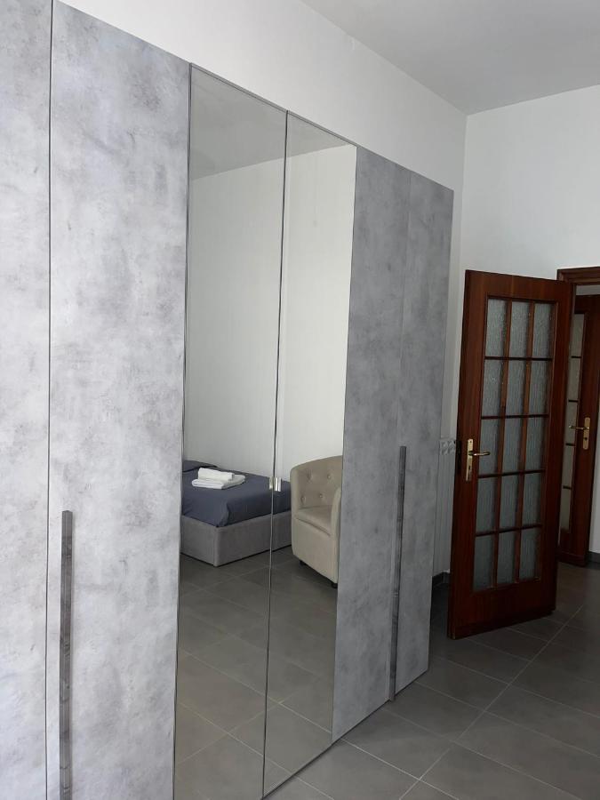 Holiday House Napoli Esterno foto